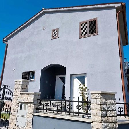 Frida Pula Exterior foto